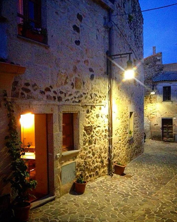 Bed and Breakfast La Casa Del Borgo Ittireddu Экстерьер фото